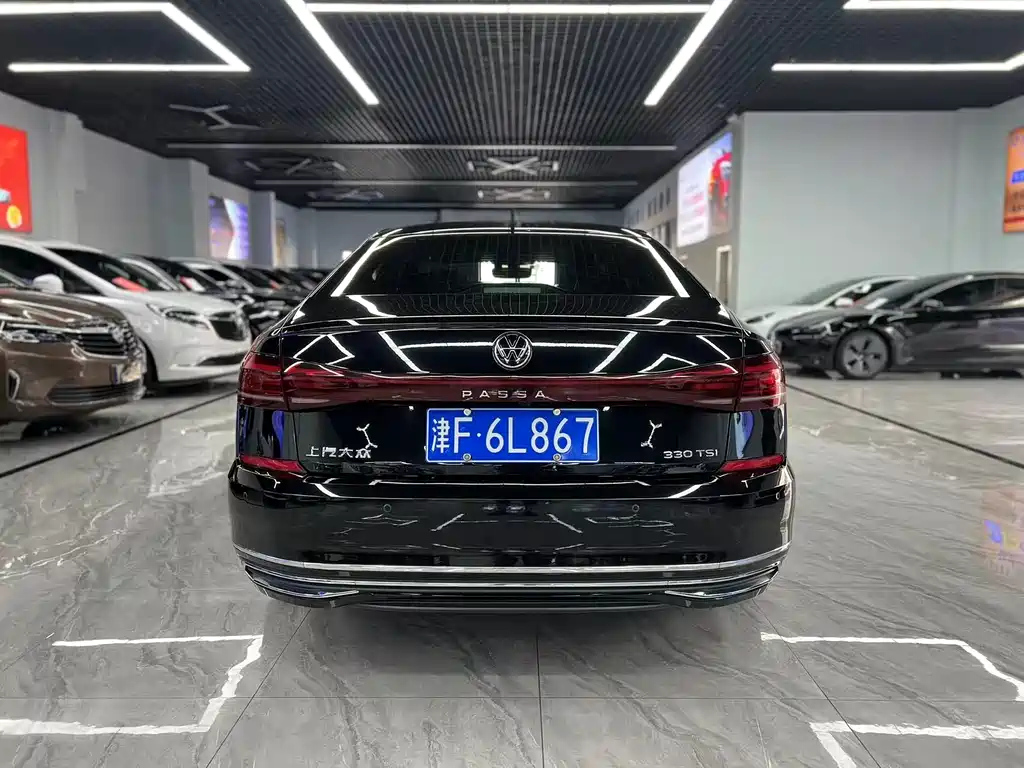 VOLKSWAGEN PASSAT 2022