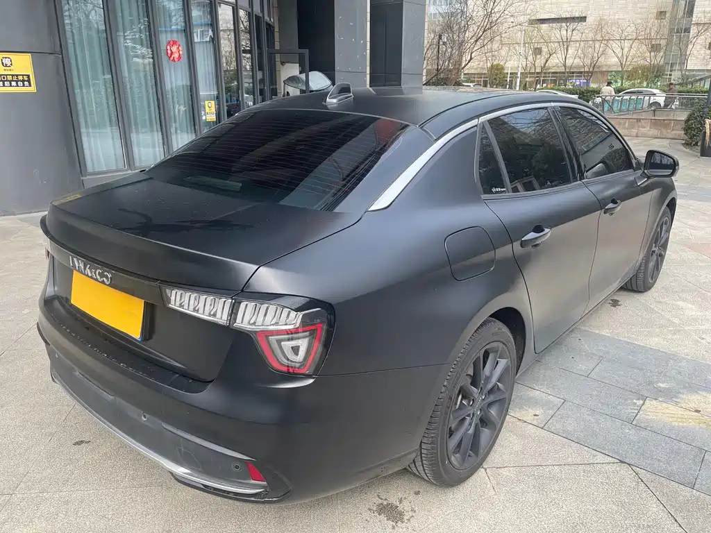 LYNK&CO 03 2018