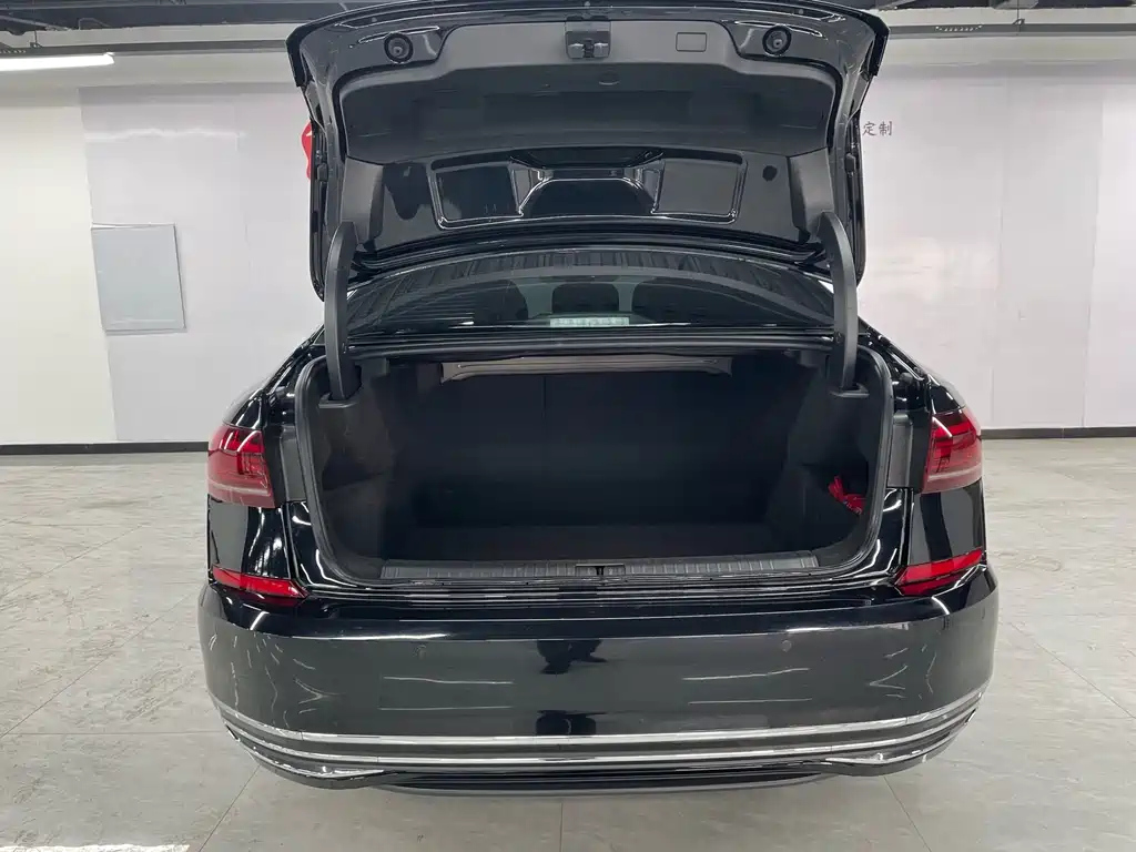 VOLKSWAGEN PASSAT 2022