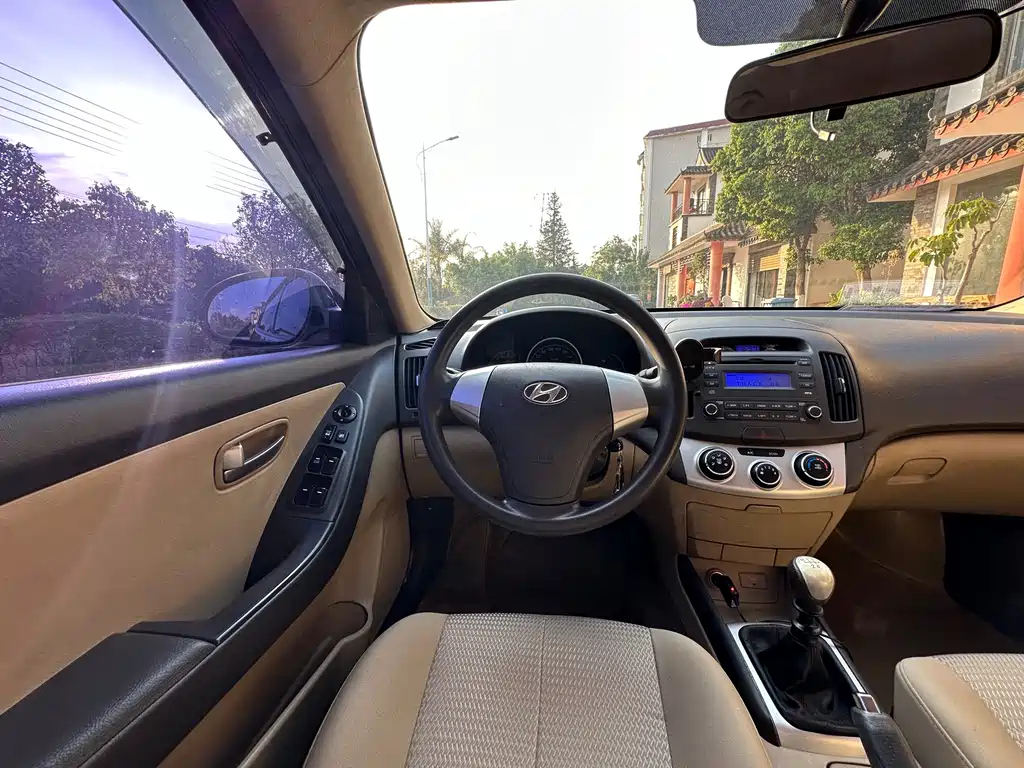 HYUNDAI CELESTA 2009