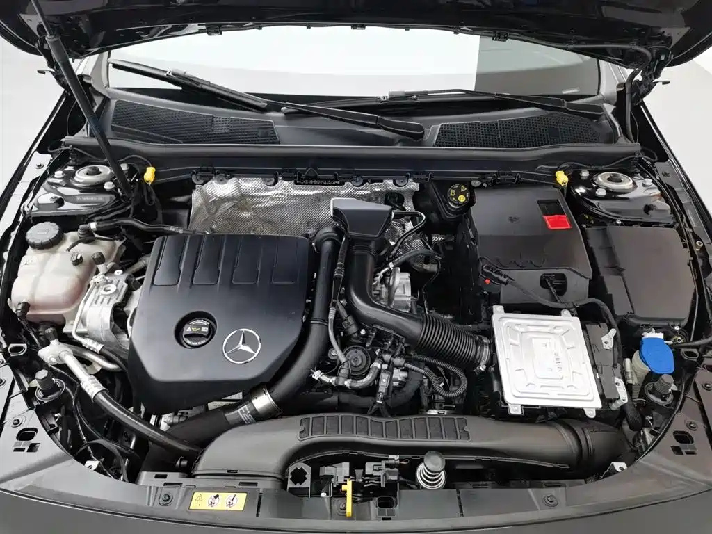 MERCEDES BENZ CLA 2022