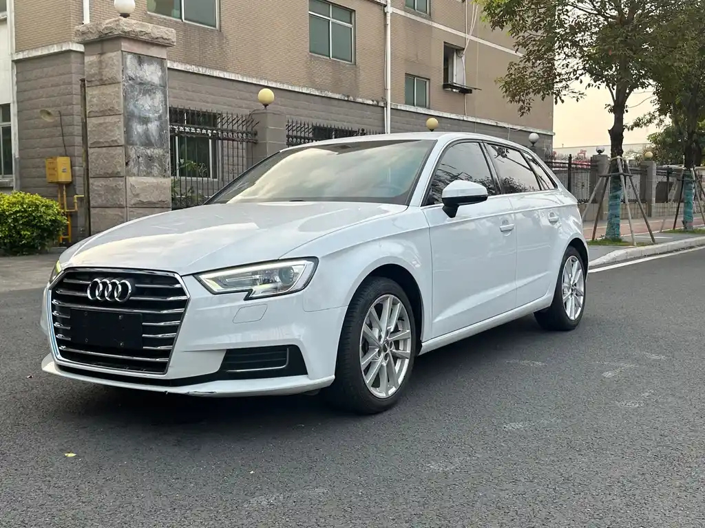 AUDI A3 2019
