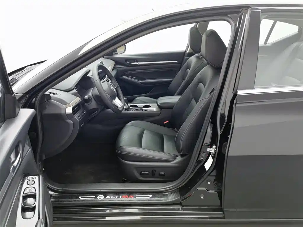 NISSAN TEANA 2021