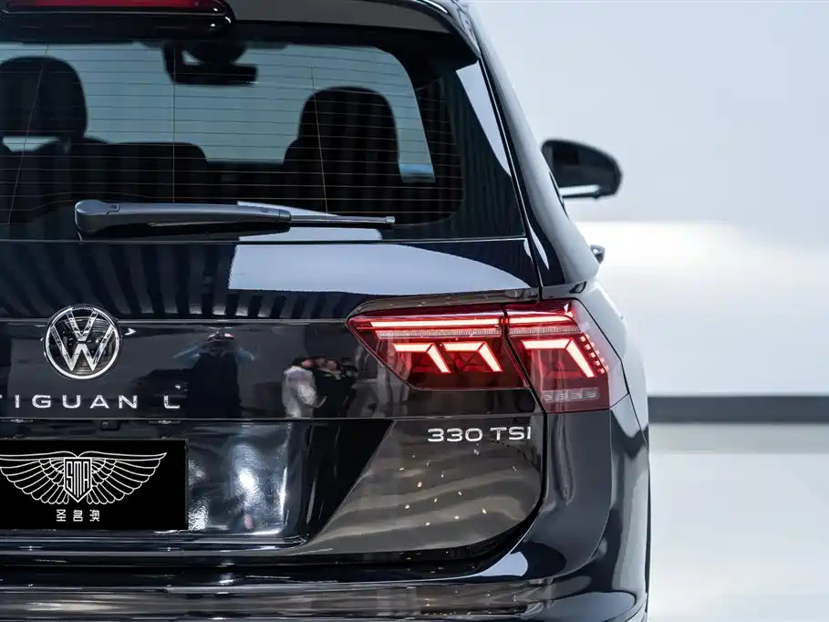 VOLKSWAGEN TIGUAN L 2022