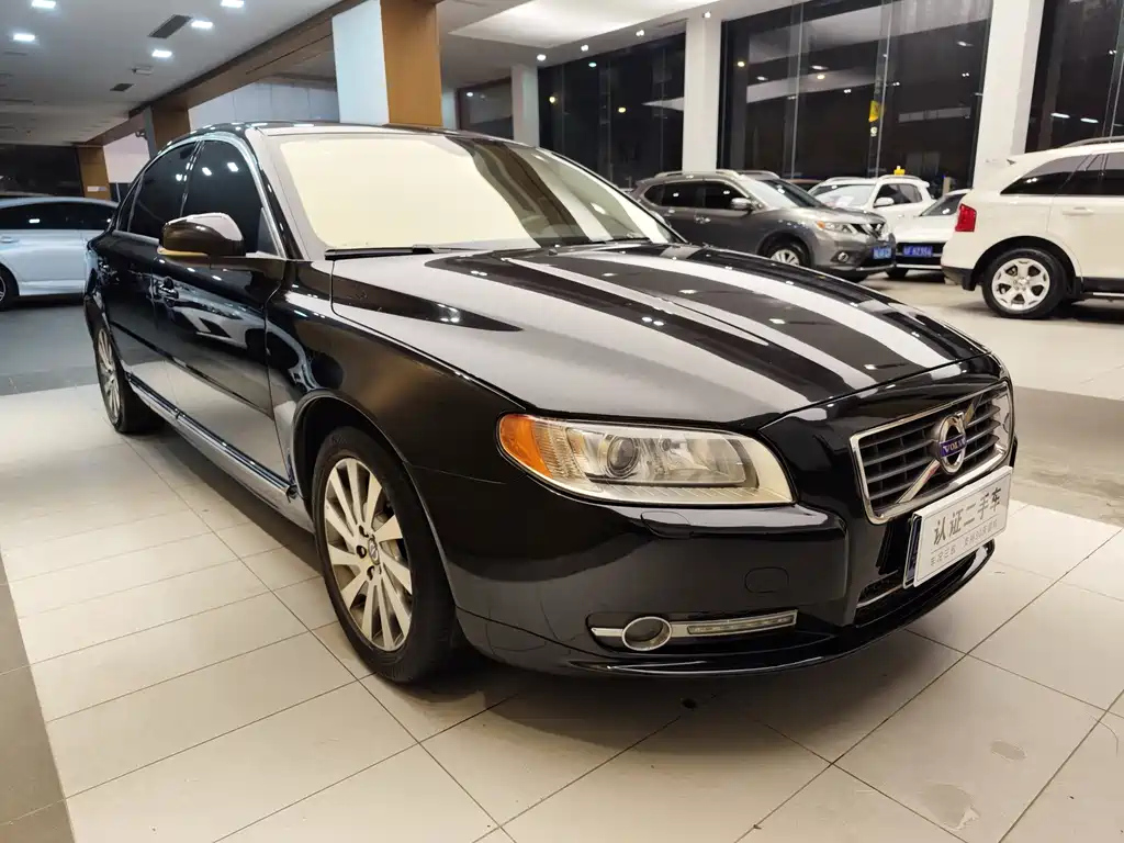 VOLVO S80L 2013