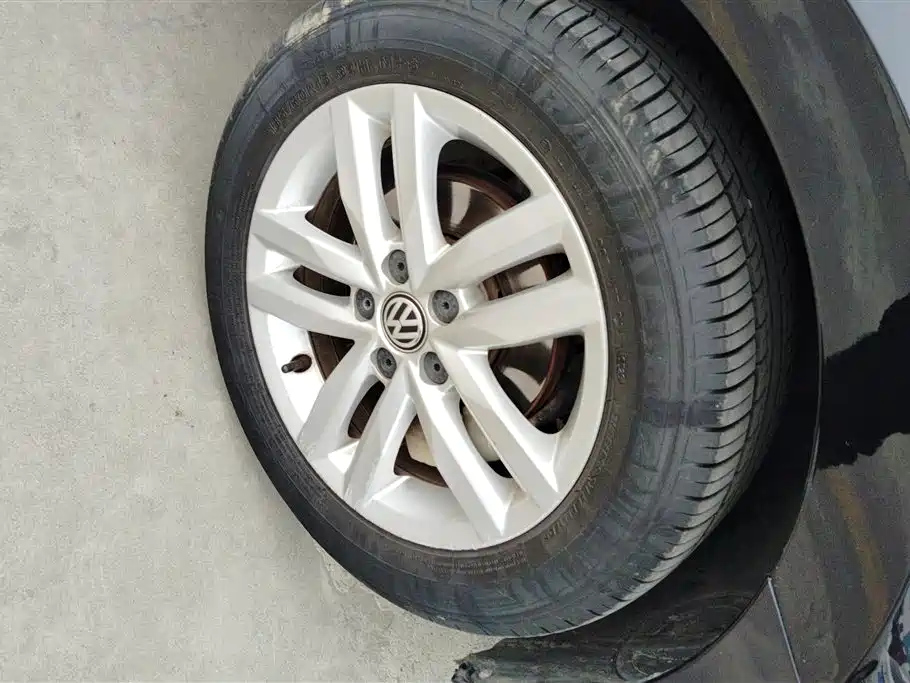 VOLKSWAGEN JETTA 2018