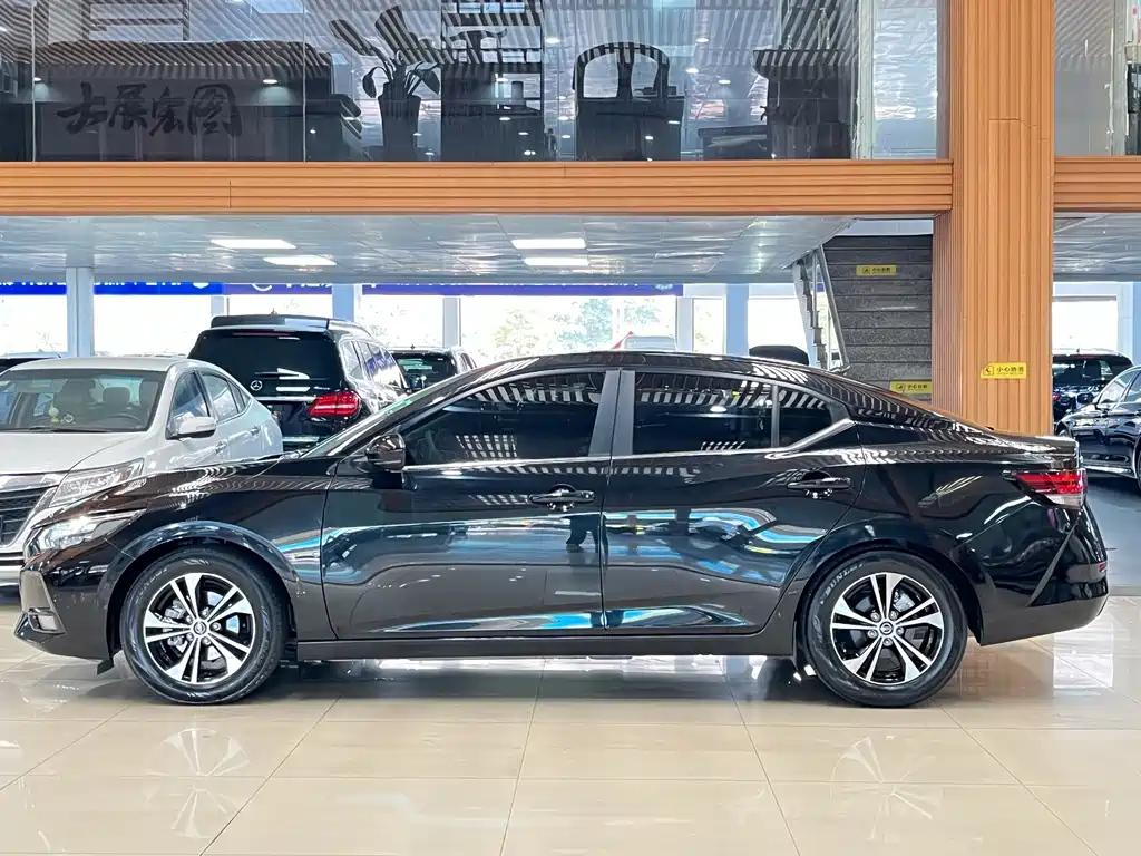 NISSAN SYLPHY 2021