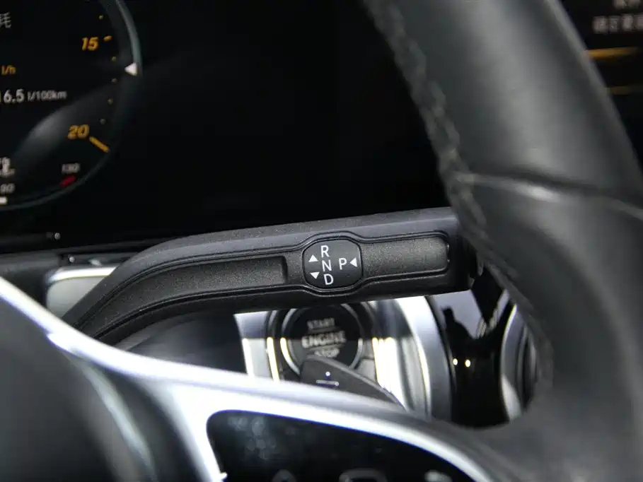 MERCEDES BENZ GLB 2022