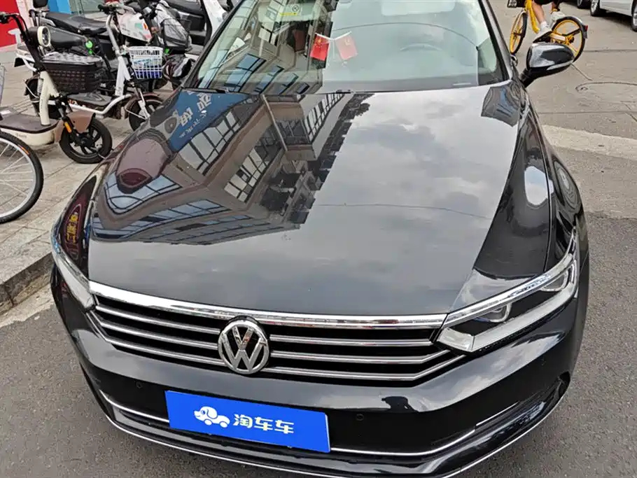 VOLKSWAGEN MAGOTAN 2019