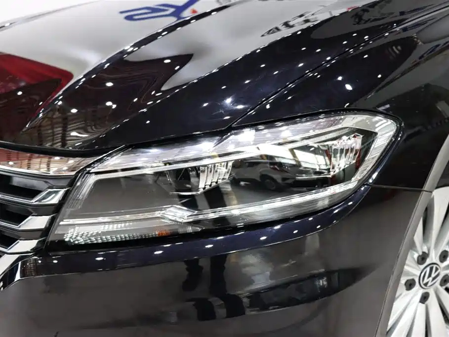 VOLKSWAGEN LAVIDA 2021
