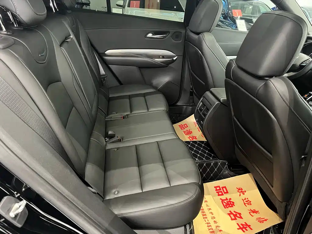 CADILLAC XT4 2021