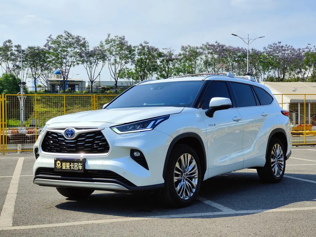 TOYOTA HIGHLANDER 2022