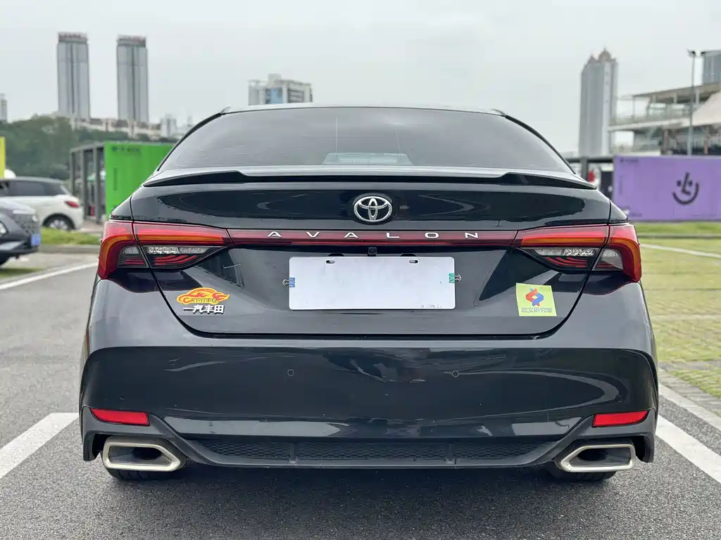 TOYOTA AVALON 2020