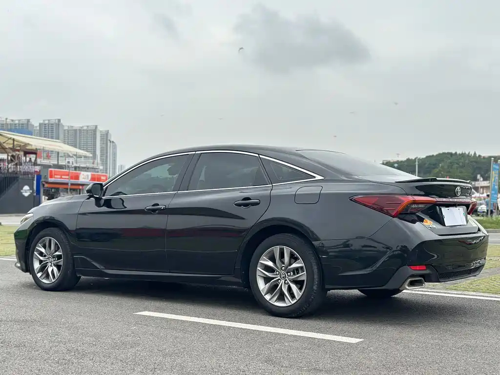 TOYOTA AVALON 2020