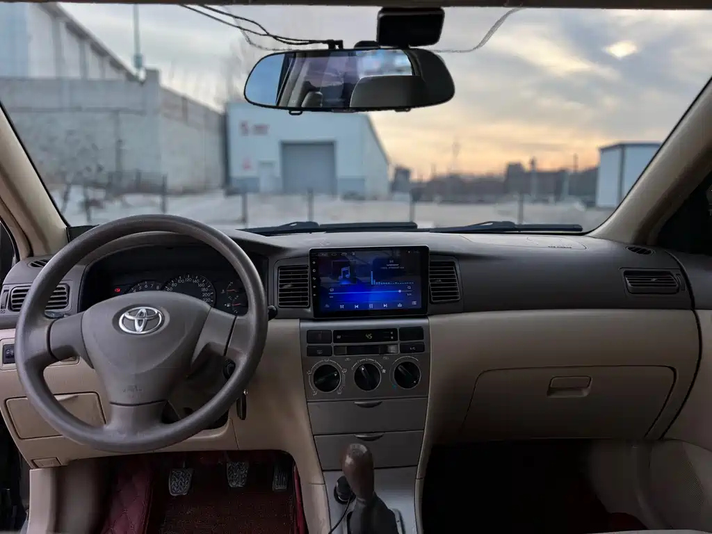 TOYOTA COROLLA 2011