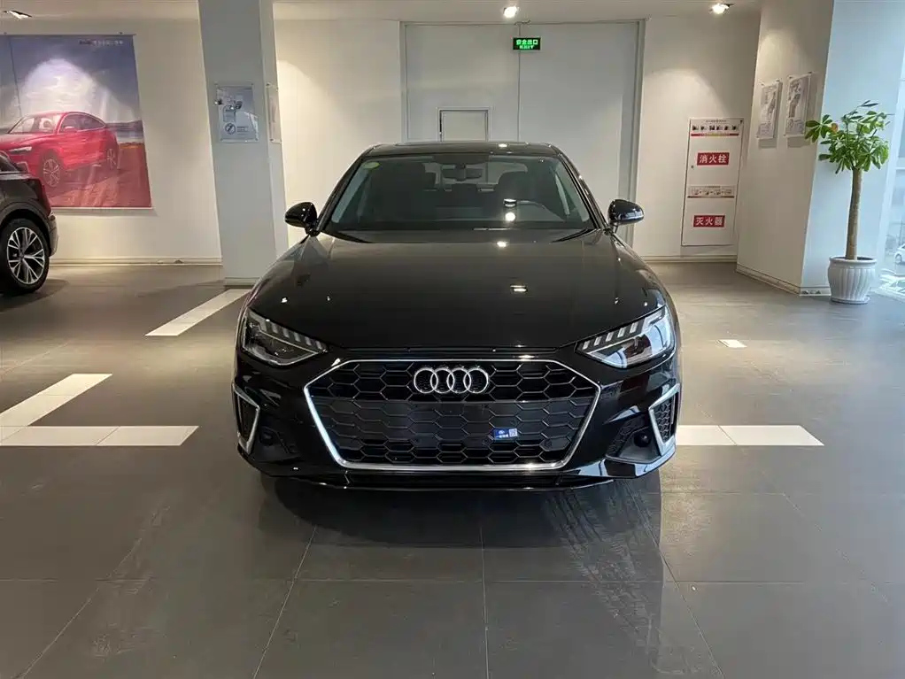 AUDI A4L 2021