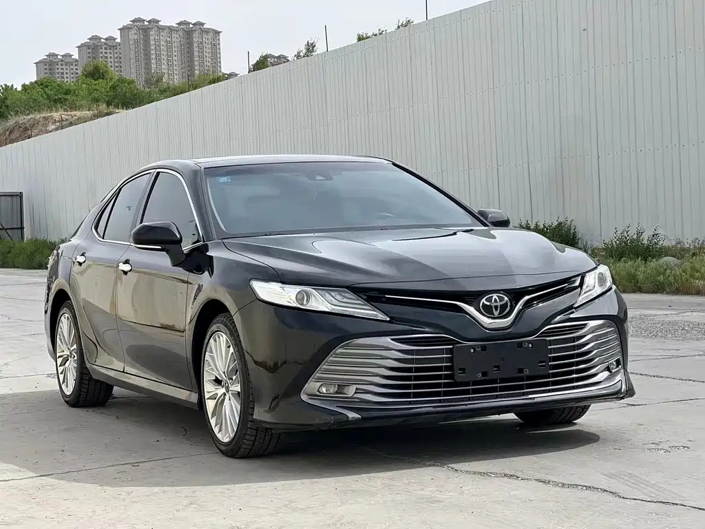 TOYOTA CAMRY 2018
