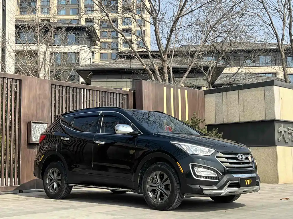 HYUNDAI SANTAFE 2014