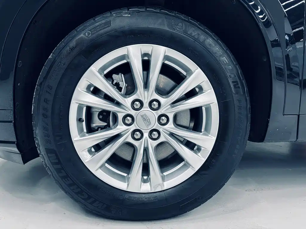 CADILLAC XT6 2021