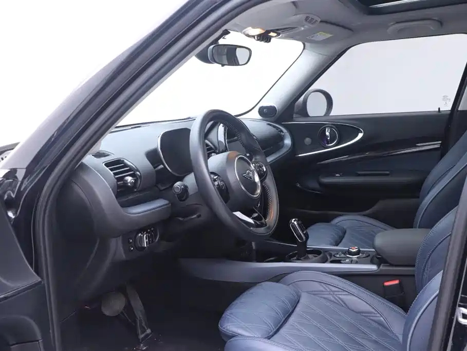 MINI CLUBMAN 2021