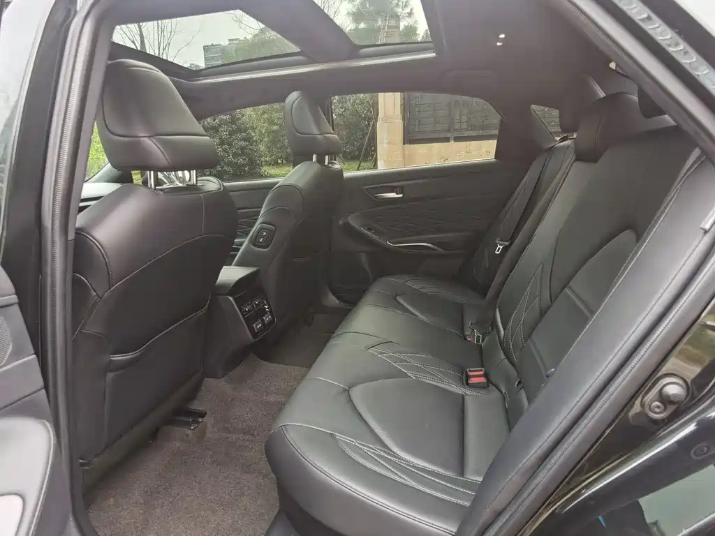 TOYOTA AVALON 2023