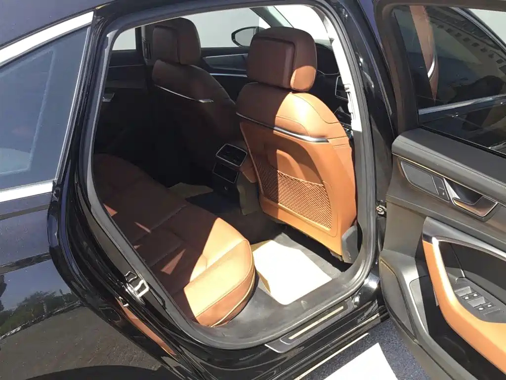 AUDI A6L 2020