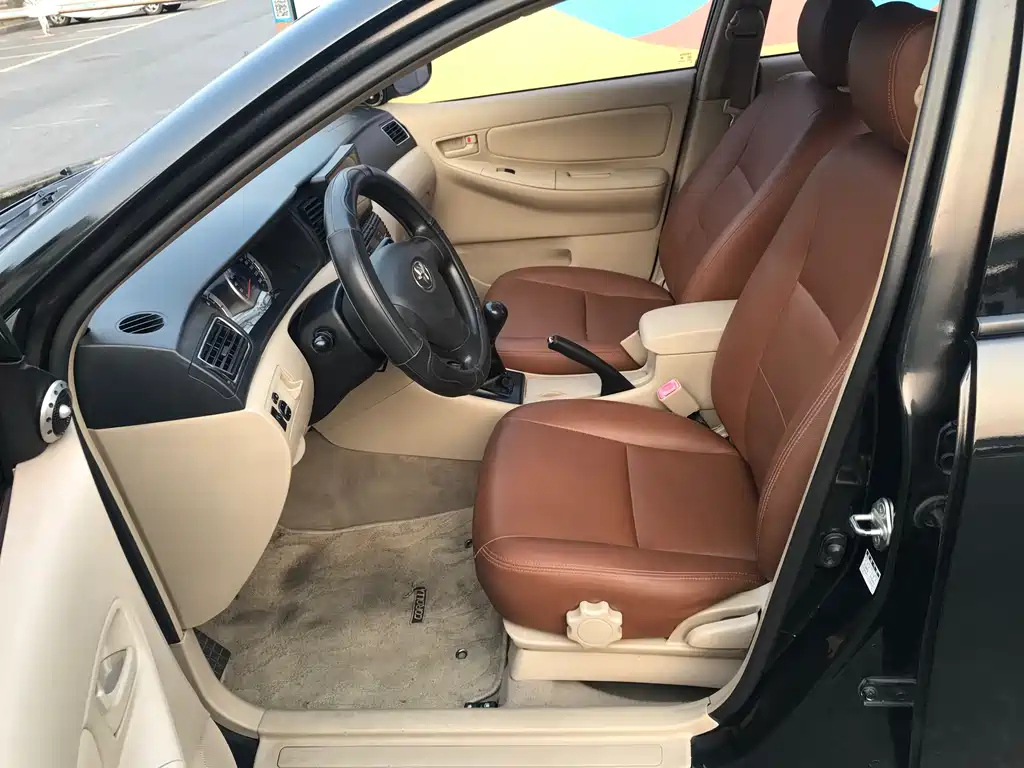 TOYOTA COROLLA 2013