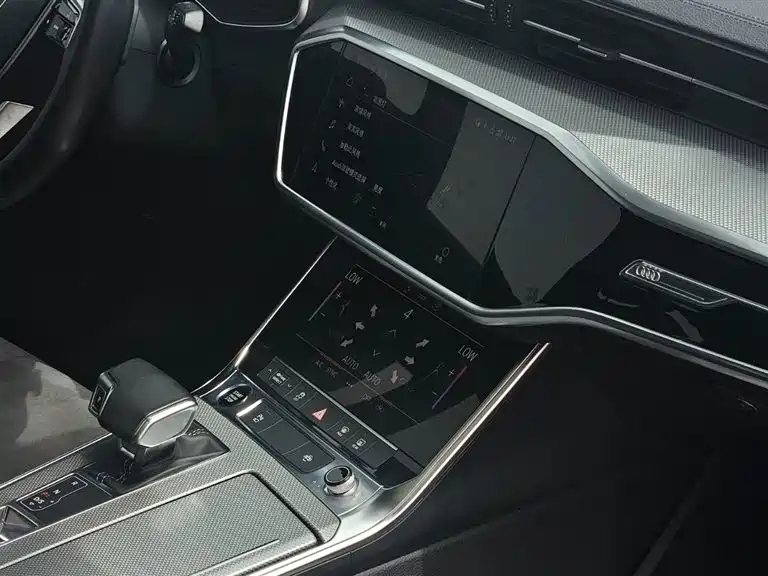 AUDI A6L 2022