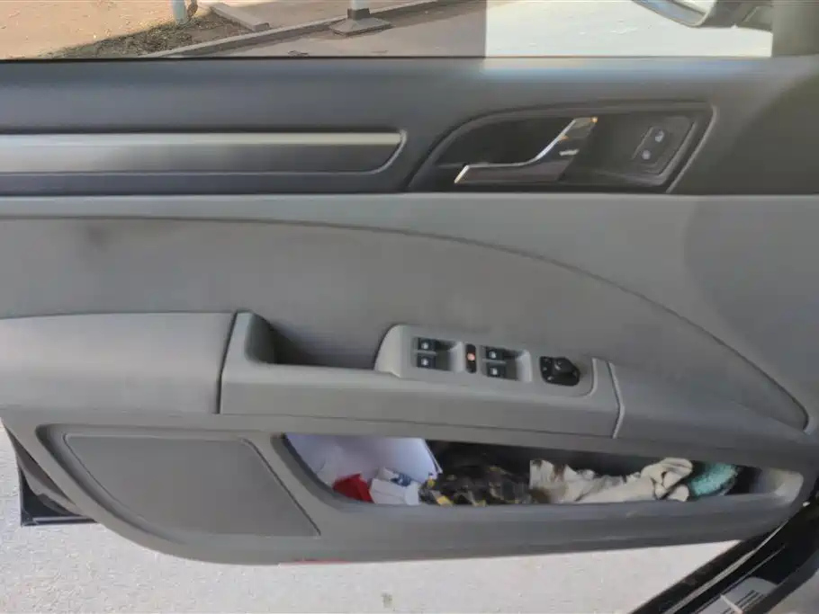 SKODA SUPERB 2014