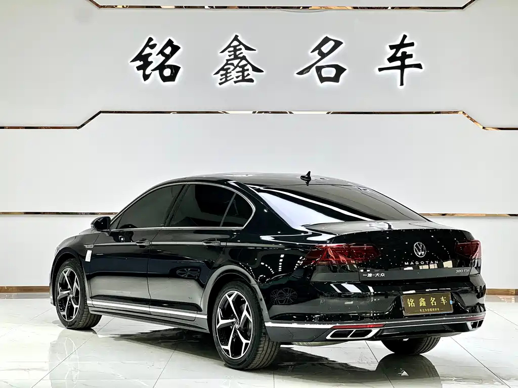 VOLKSWAGEN MAGOTAN 2022