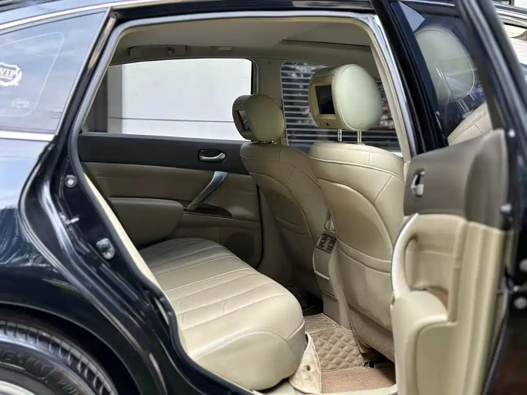 NISSAN TEANA 2013