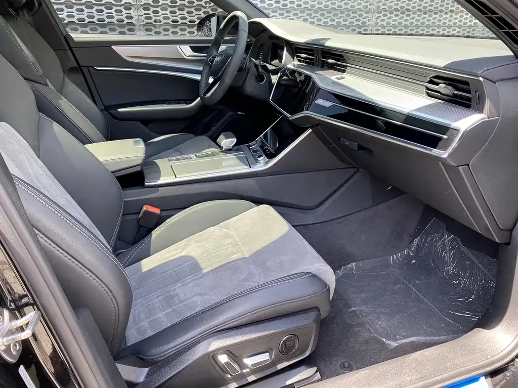 AUDI A6L 2023