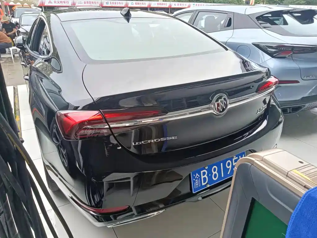 BUICK LACROSSE 2022