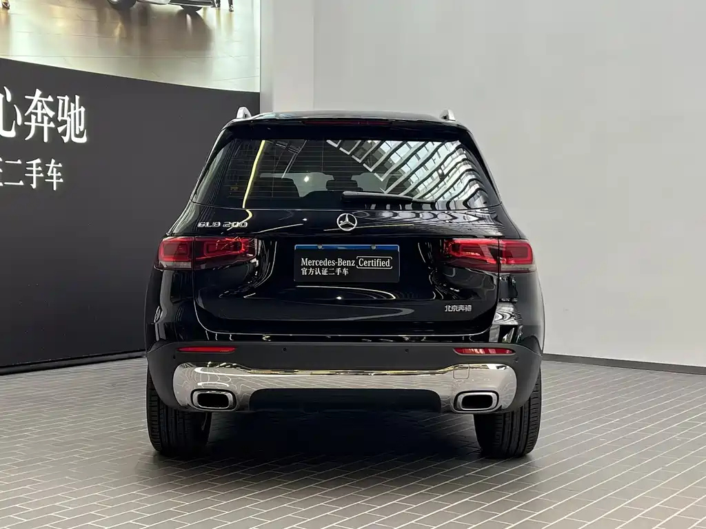 MERCEDES BENZ GLB 2023