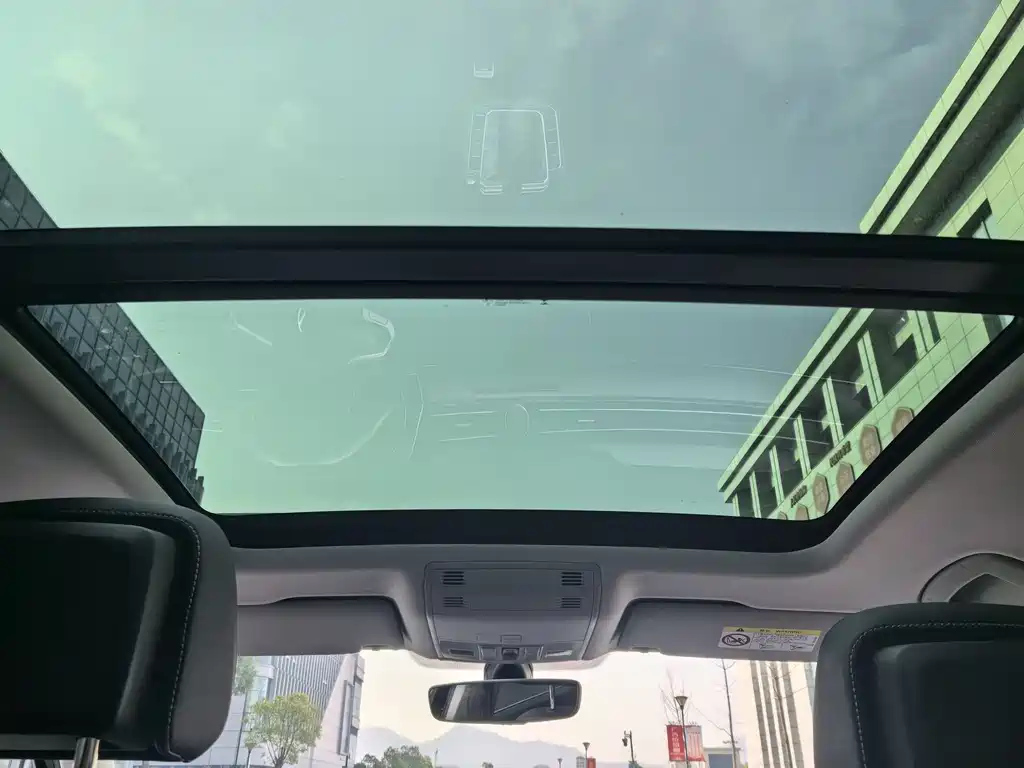 VOLKSWAGEN MAGOTAN 2021