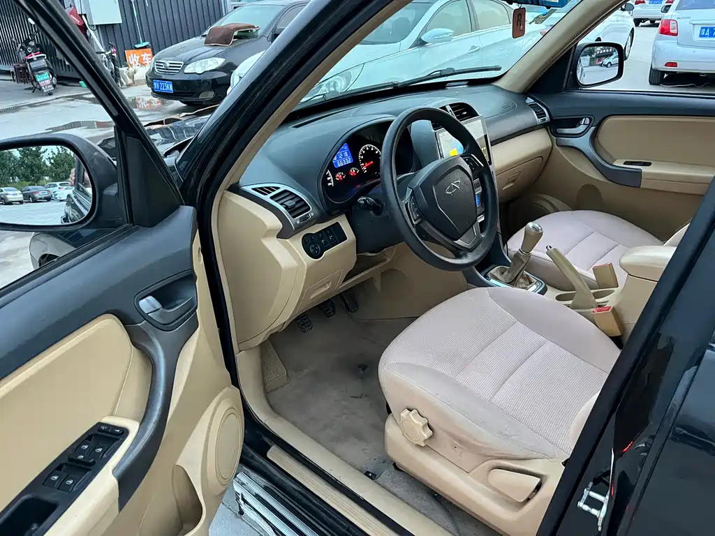 CHERY TIGGO 2015