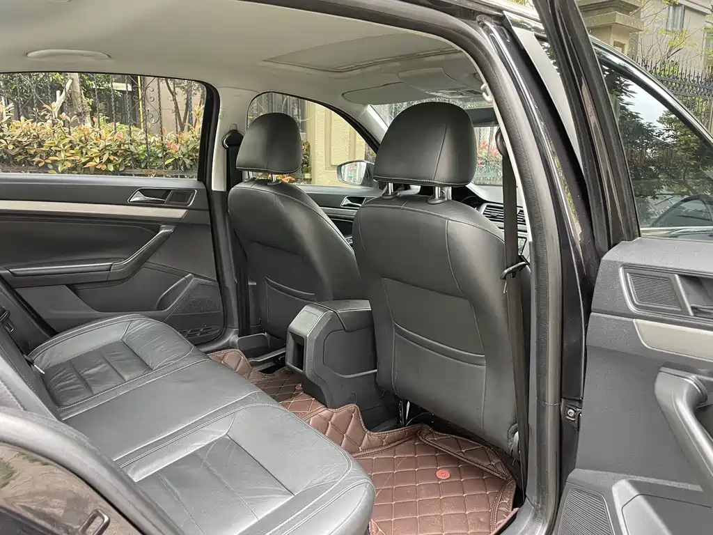 VOLKSWAGEN LAVIDA 2016