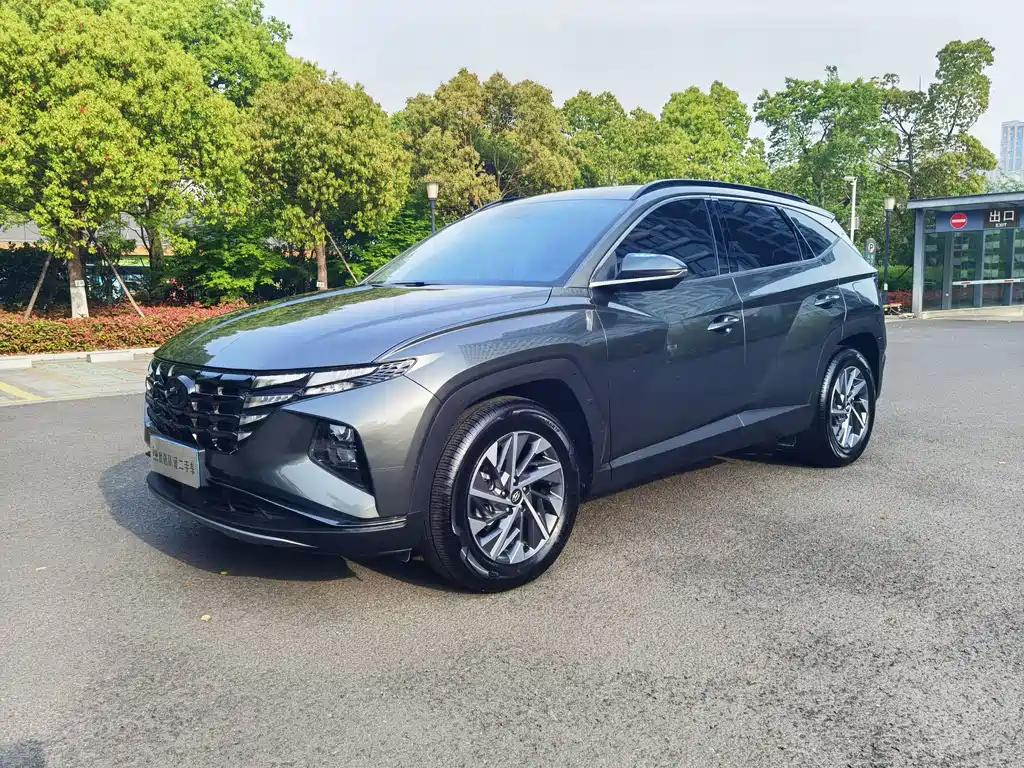 HYUNDAI TUCSON 2023