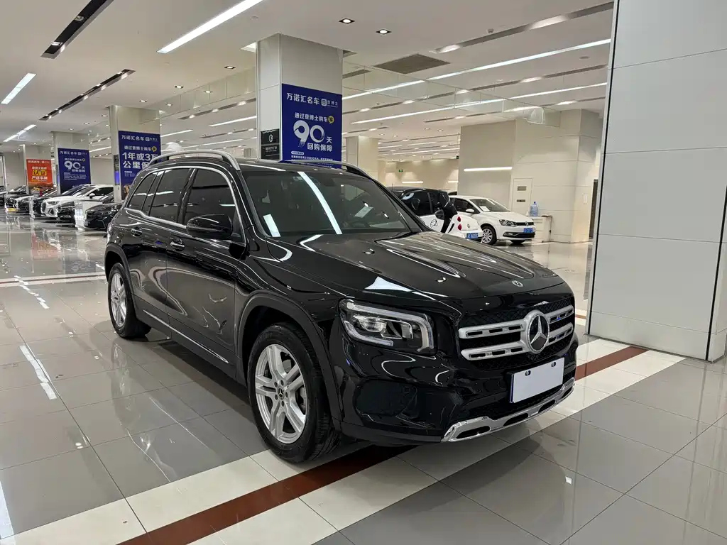MERCEDES BENZ GLB 2021