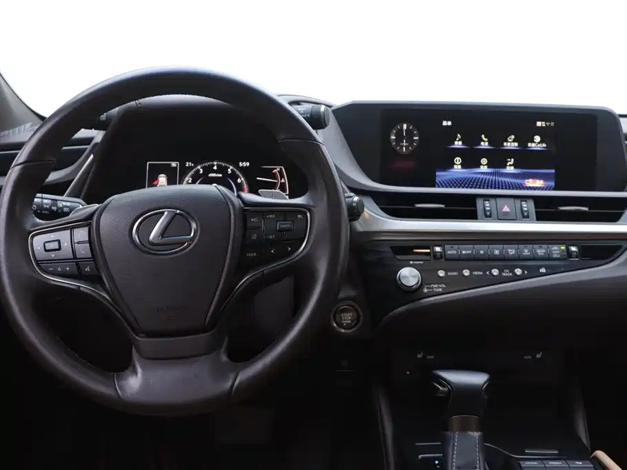LEXUS ES 2021