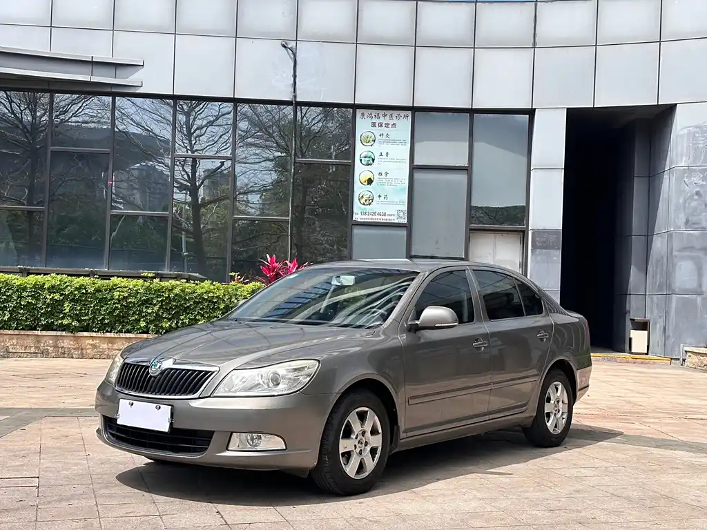 SKODA OCTAVIA 2013
