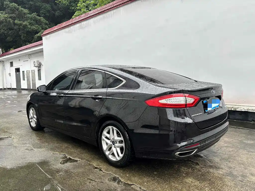 FORD MONDEO 2015
