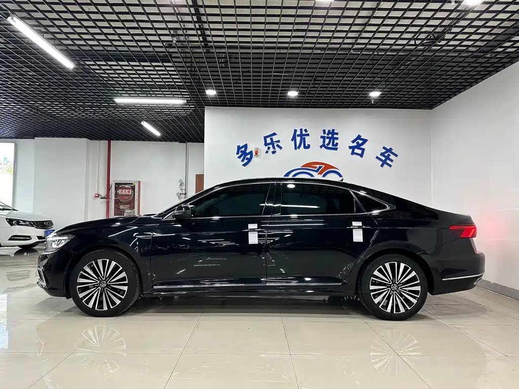 VOLKSWAGEN PASSAT 2021