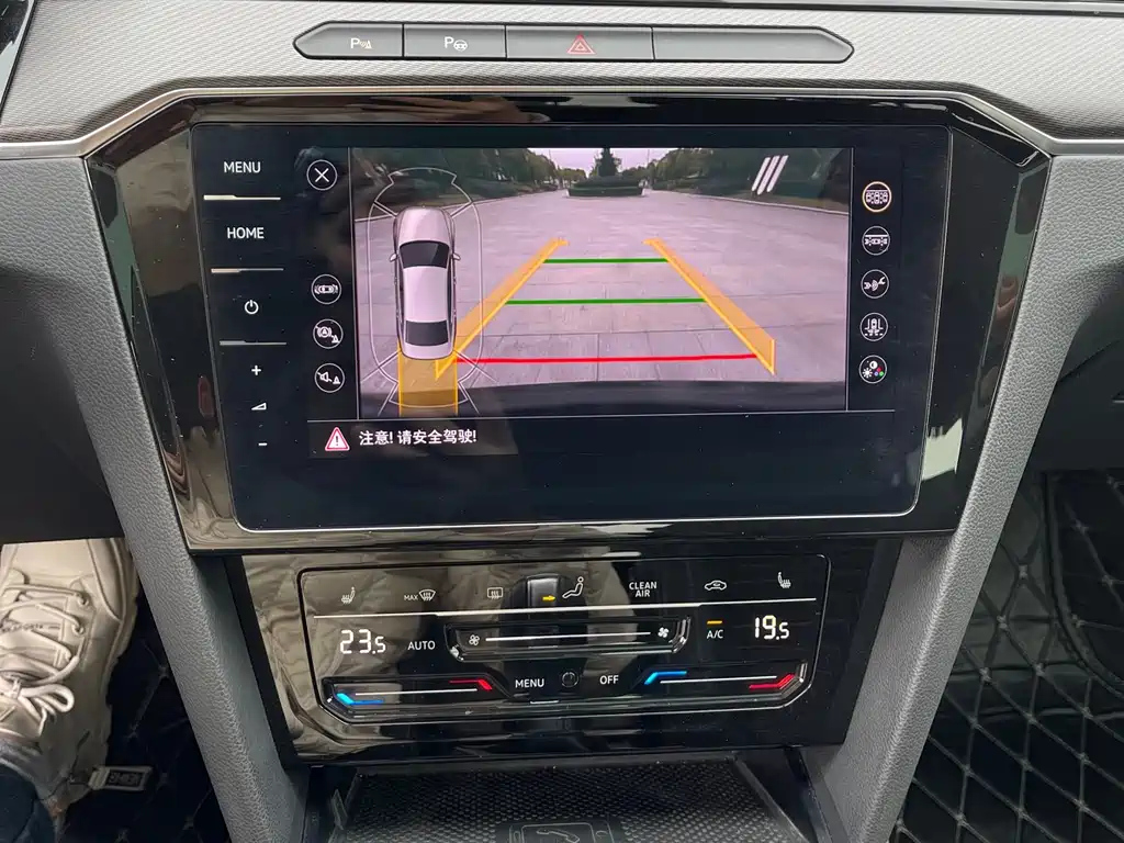 VOLKSWAGEN MAGOTAN 2021