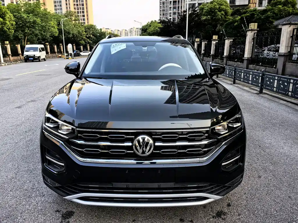 VOLKSWAGEN TAYRON 2021