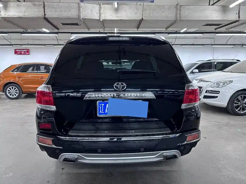TOYOTA HIGHLANDER 2013