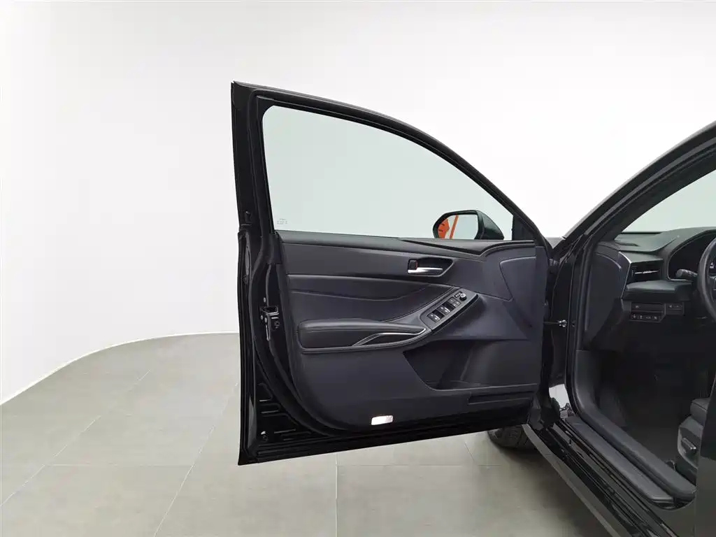 TOYOTA AVALON 2022