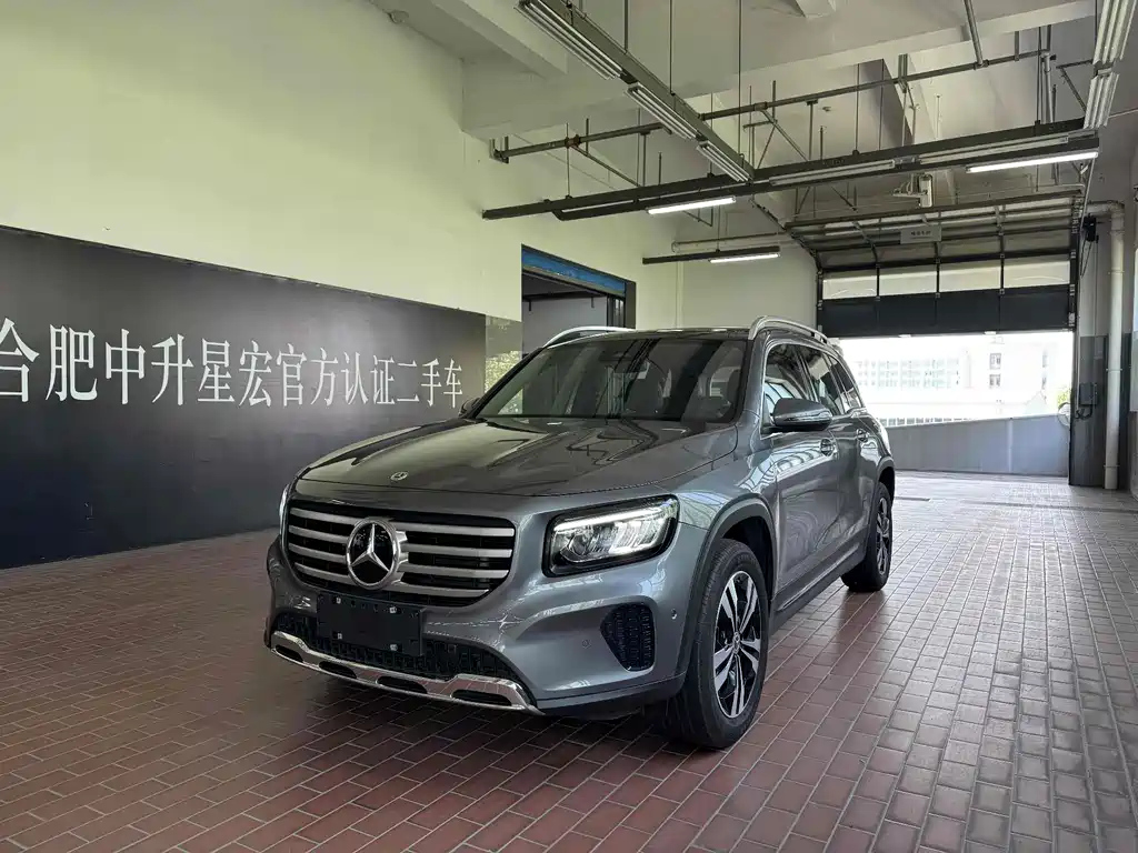 MERCEDES BENZ GLB 2024