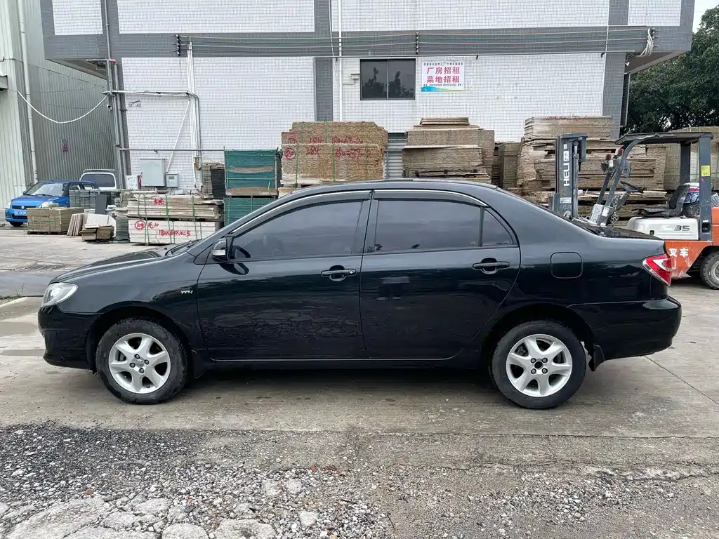 TOYOTA COROLLA 2013