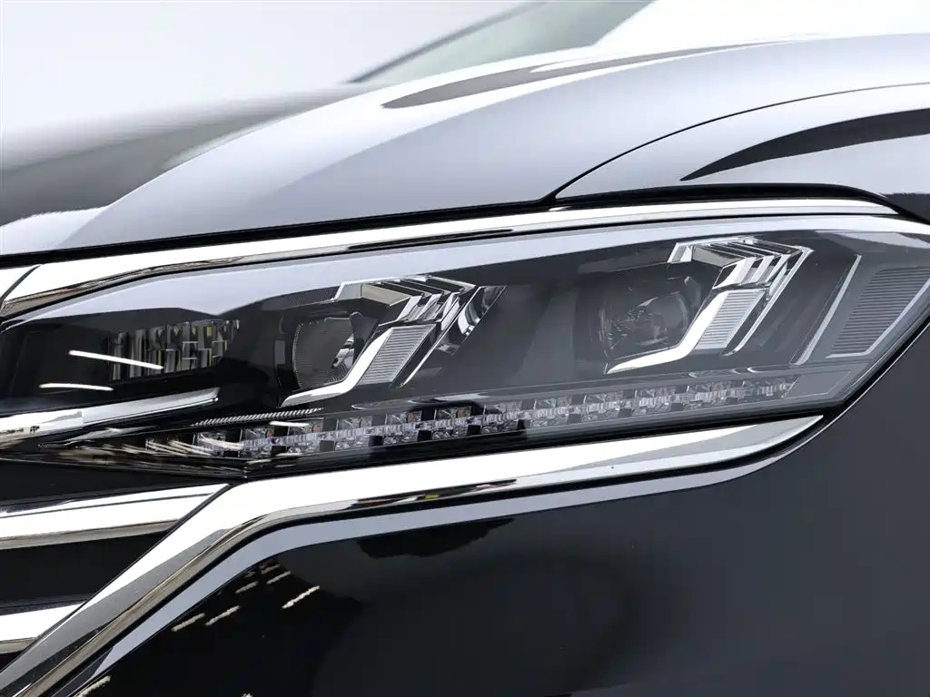 VOLKSWAGEN VILORAN 2024